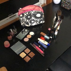 Makeup hodge podge